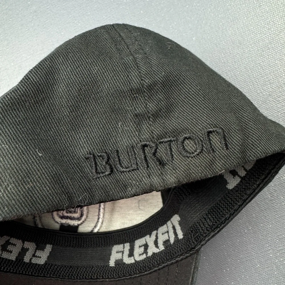 Burton Boys Youth Black Flexfit Baseball Cap Embroidered Logo Stretch Cotton Hat